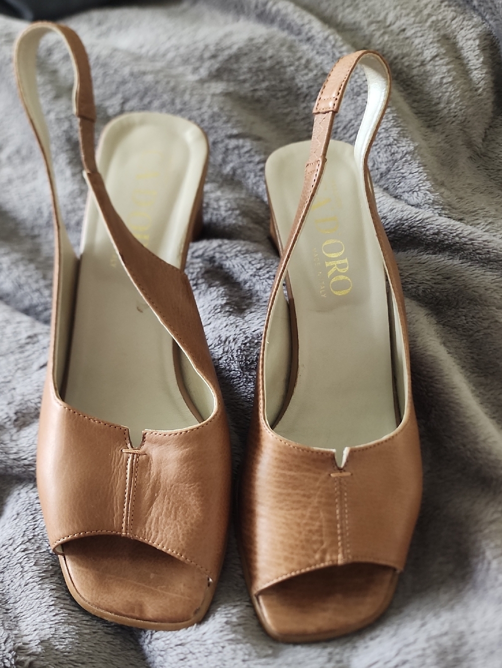 Women's Open-Toe Slingback Sandals in Tan